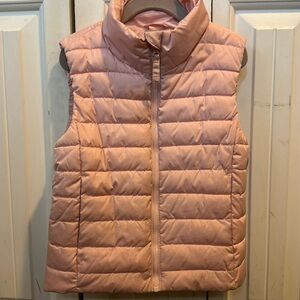 Girl’s Old Navy Active pink vest size S (6-7)